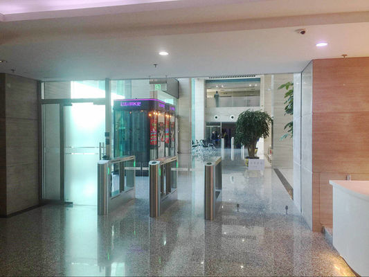 Puertas de seguridad de edificios de oficinas modernos con giros de acceso controlado 1400mm*120mm*980mm